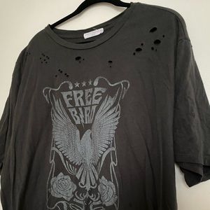 Gray free bird distressed tee